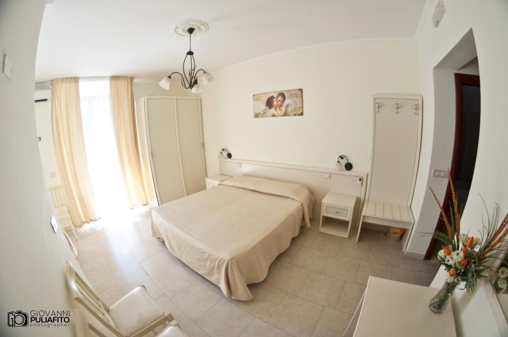 Rs San Sebastiano Holidays Acireale Pokój zdjęcie